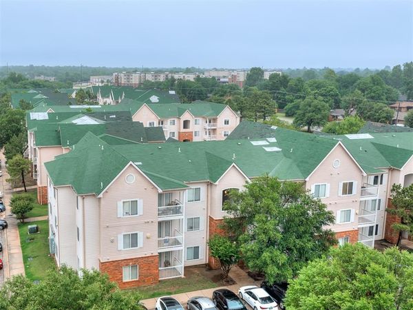 2200 Classen , Unit 1125, Norman, OK 73071