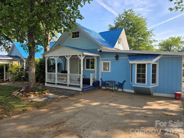 215 Cherry Mountain Street , Ellenboro, NC 28040