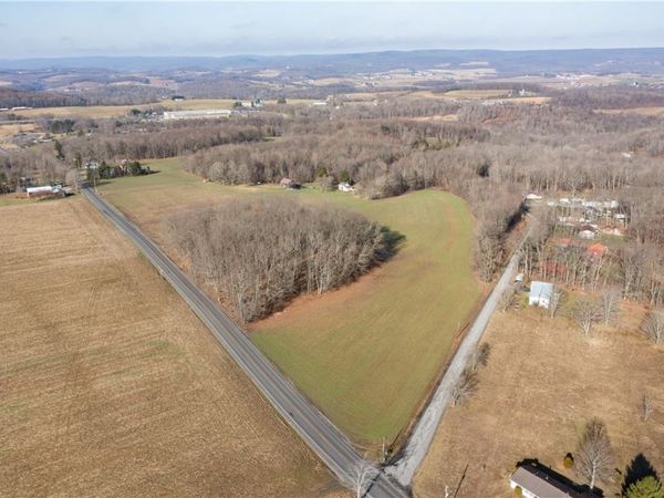 7355 Penn Avenue, Somerset, PA 15501