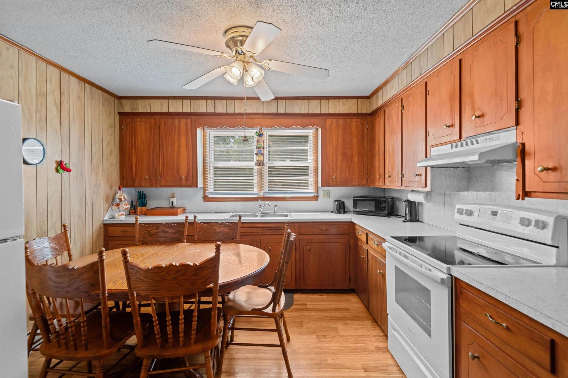 711 Saint Paul Road Photo 12