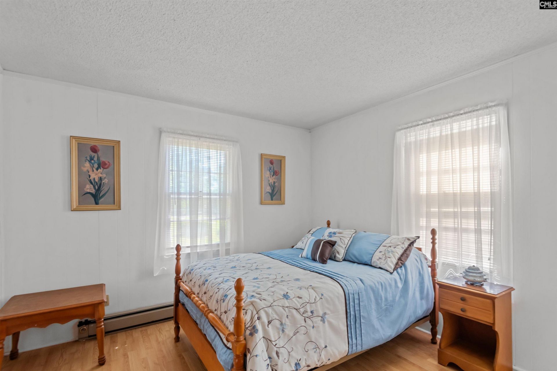 711 Saint Paul Road Photo 16