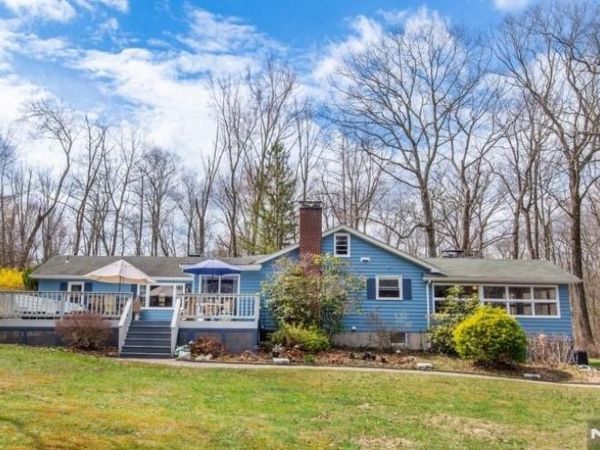 7 Stempert Road, BRANCHVILLE, NJ 07826