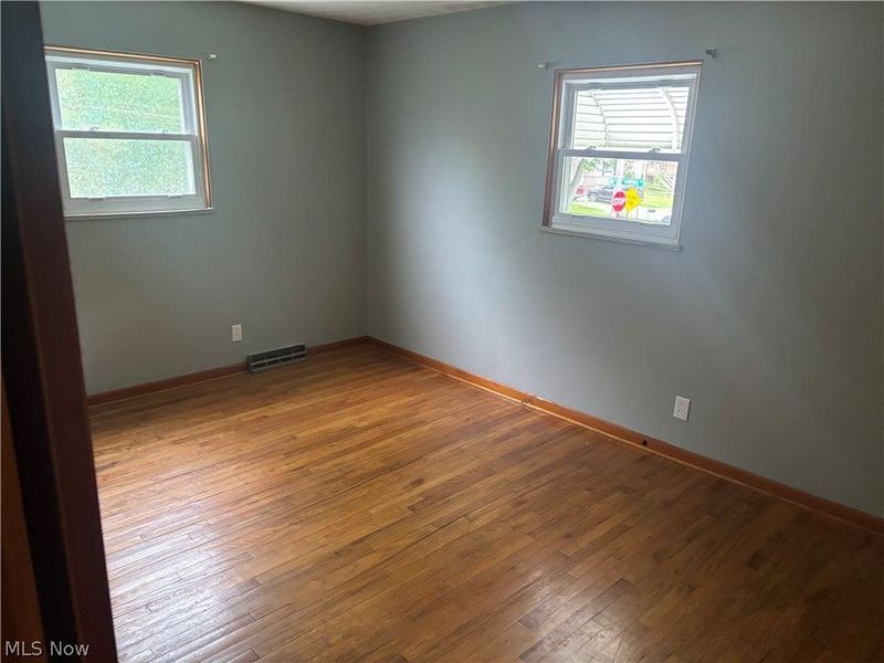 2265 S Hawkins Avenue , Akron, OH 44314 Photo 15