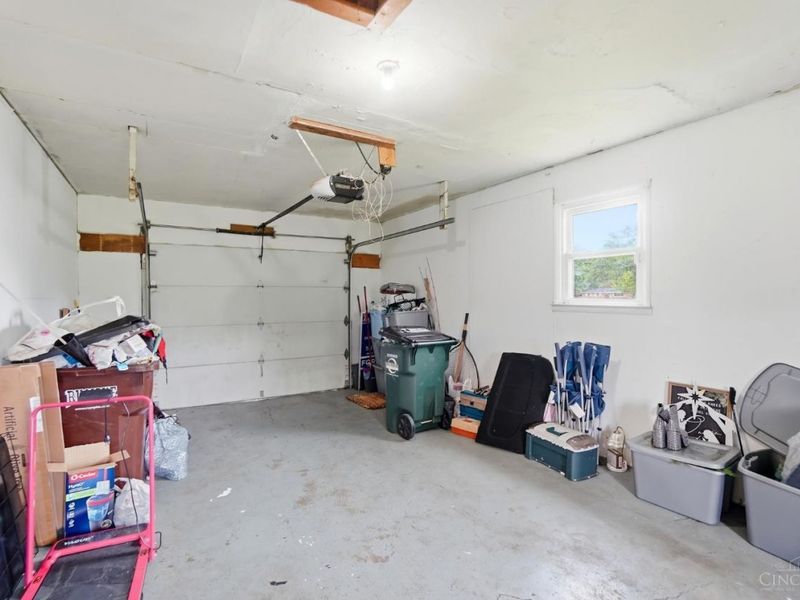 7854 Lowe Drive, Carlisle, OH 45005 Photo 17