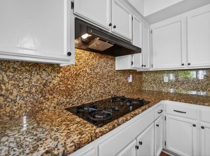 8758 Freesia Dr, Elk Grove, CA 95624 Photo