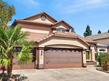 8758 Freesia Dr, Elk Grove, CA 95624 Photo