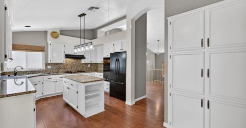 8758 Freesia Dr, Elk Grove, CA 95624 Photo