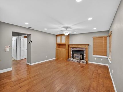 8758 Freesia Dr, Elk Grove, CA 95624 Photo
