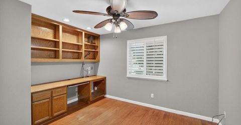 8758 Freesia Dr, Elk Grove, CA 95624 Photo