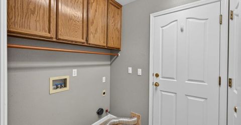 8758 Freesia Dr, Elk Grove, CA 95624 Photo