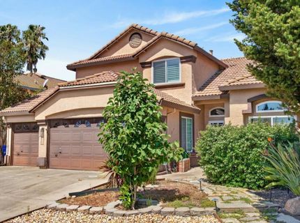 8758 Freesia Dr, Elk Grove, CA 95624 Photo