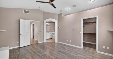 8758 Freesia Dr, Elk Grove, CA 95624 Photo