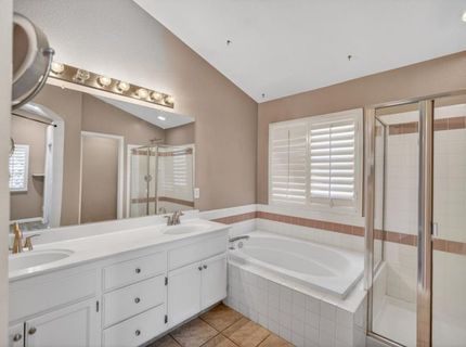 8758 Freesia Dr, Elk Grove, CA 95624 Photo
