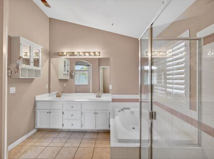 8758 Freesia Dr, Elk Grove, CA 95624 Photo