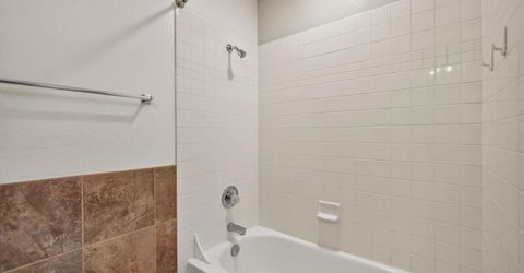 8758 Freesia Dr, Elk Grove, CA 95624 Photo