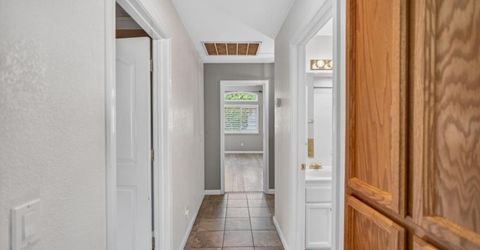 8758 Freesia Dr, Elk Grove, CA 95624 Photo