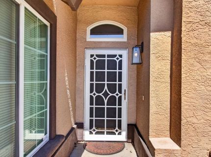 8758 Freesia Dr, Elk Grove, CA 95624 Photo