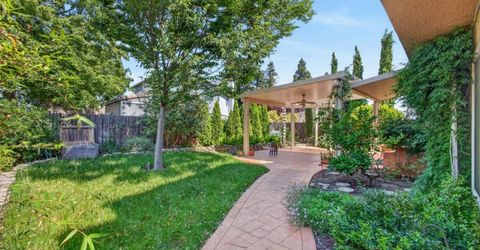 8758 Freesia Dr, Elk Grove, CA 95624 Photo