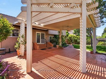 8758 Freesia Dr, Elk Grove, CA 95624 Photo