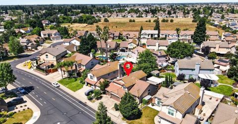 8758 Freesia Dr, Elk Grove, CA 95624 Photo