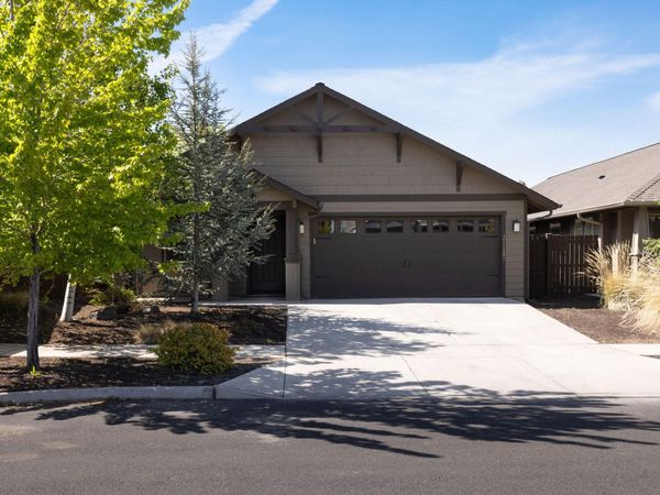 21189 Capella, Bend, OR 97702