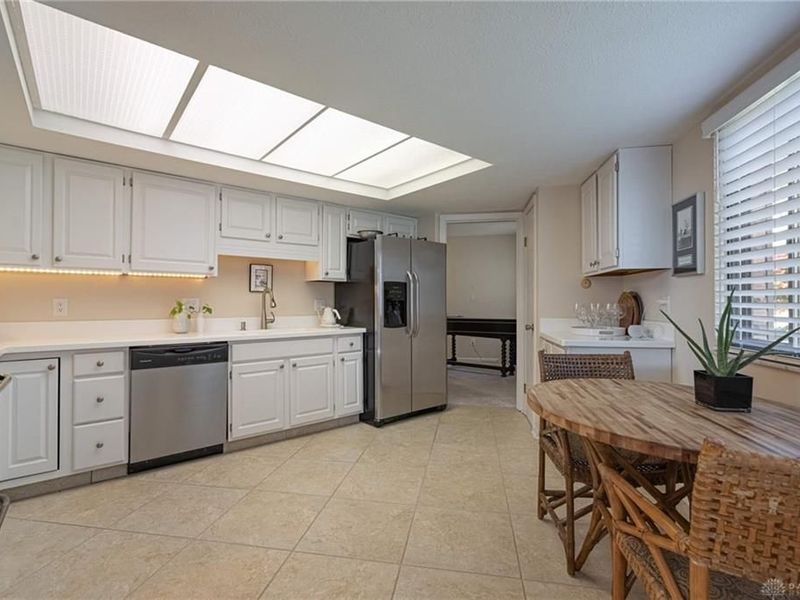 789 Hidden Circle, Washington Township, OH 45458 Photo 6