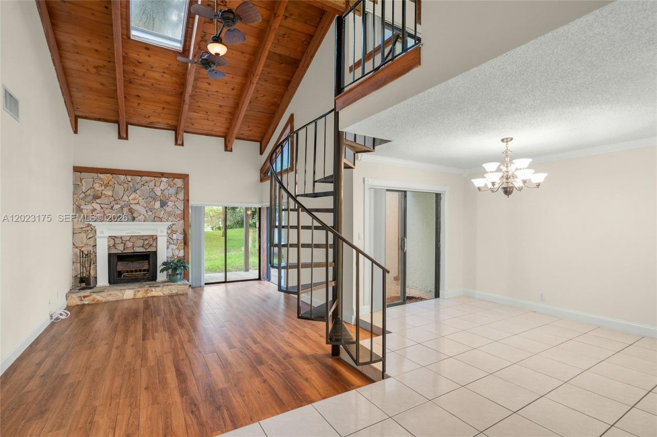 9367 SW 1st St, Unit 808, Plantation, FL 33324 Photo