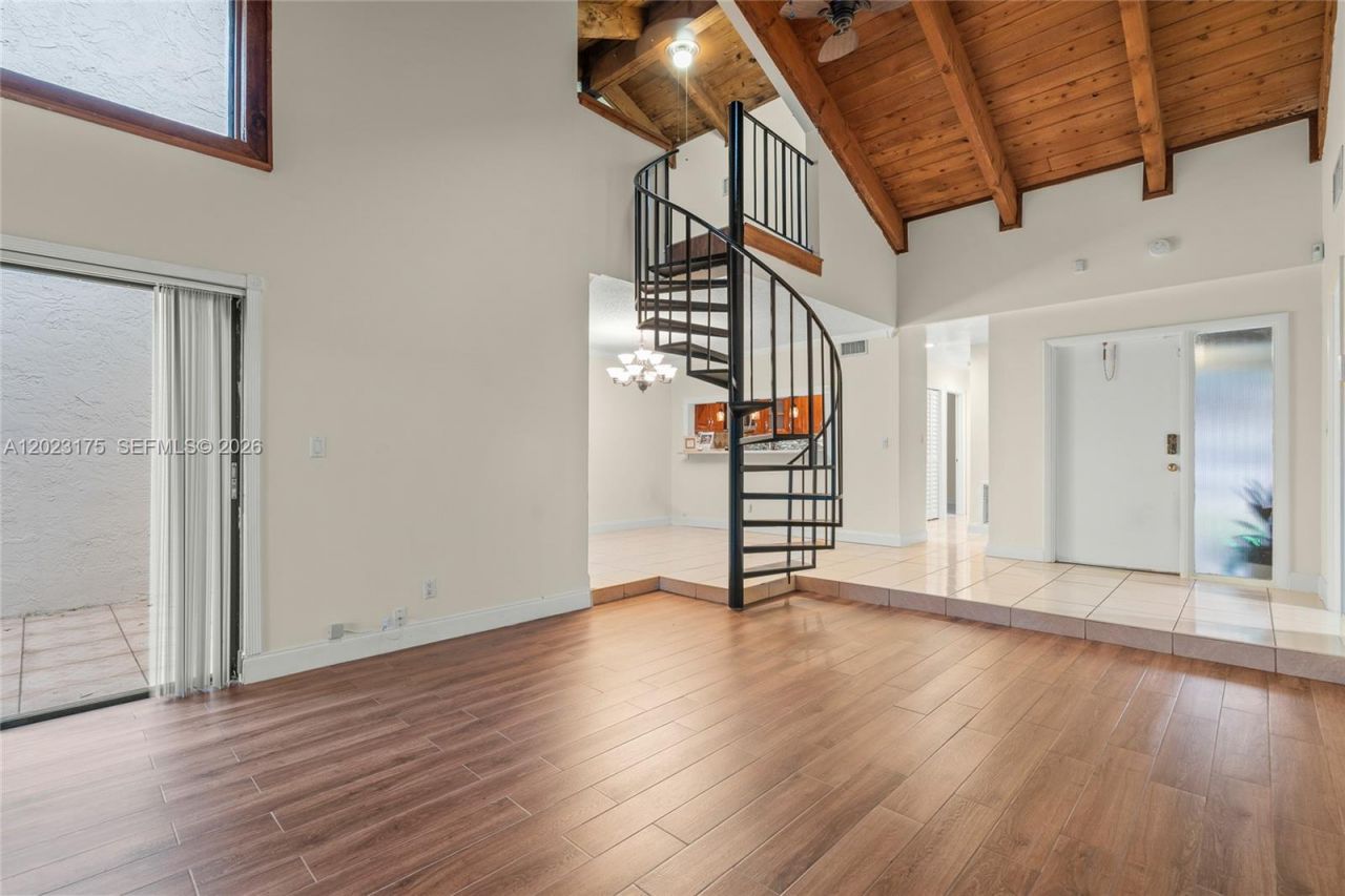 9367 SW 1st St, Unit 808, Plantation, FL 33324 Photo