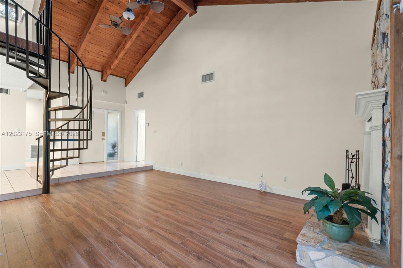 9367 SW 1st St, Unit 808, Plantation, FL 33324 Photo