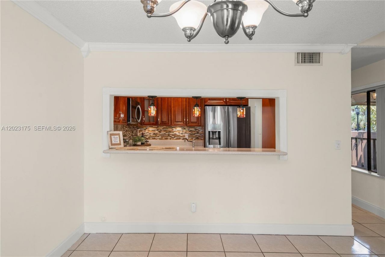 9367 SW 1st St, Unit 808, Plantation, FL 33324 Photo