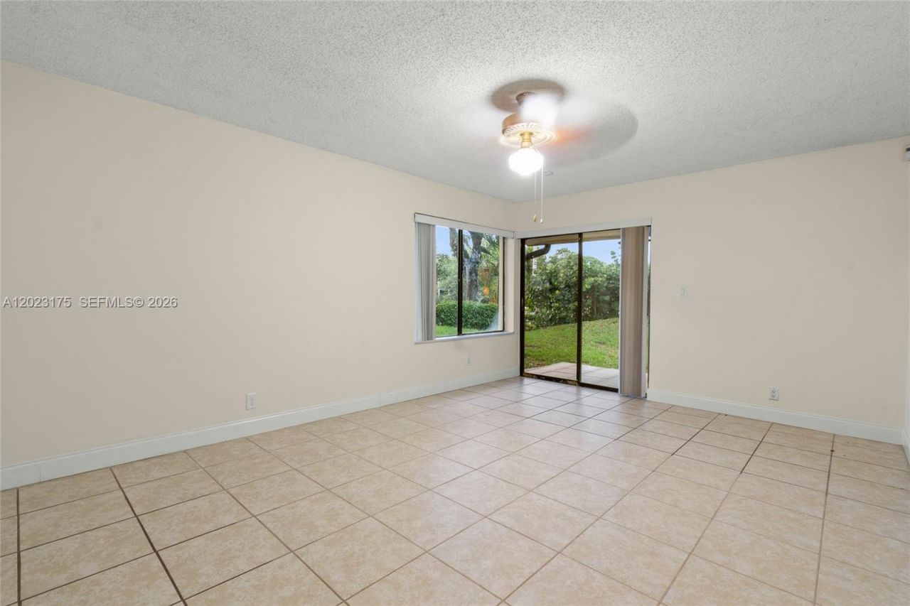 9367 SW 1st St, Unit 808, Plantation, FL 33324 Photo