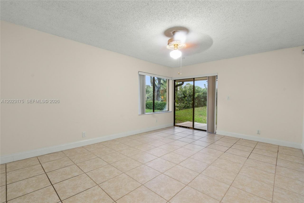 9367 SW 1st St, Unit 808, Plantation, FL 33324 Photo