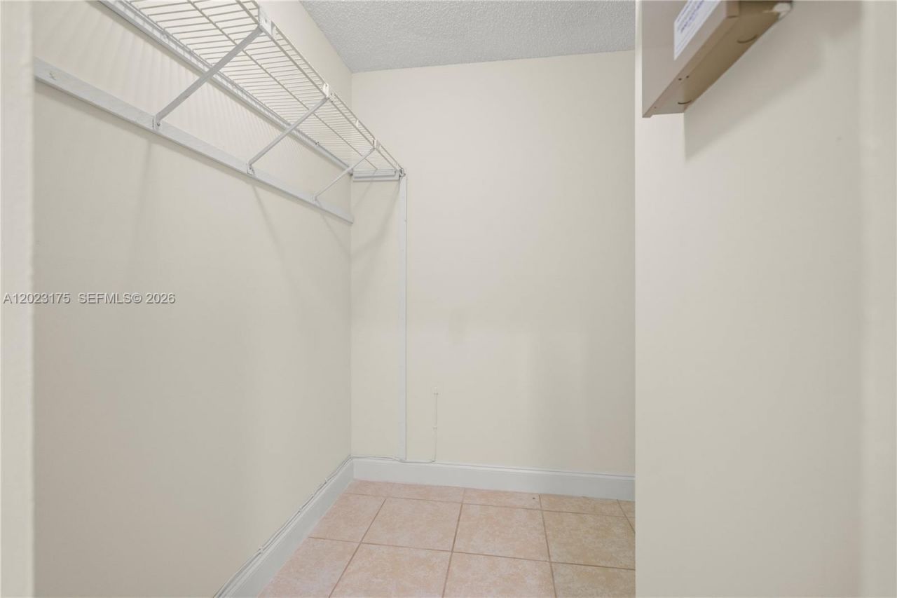 9367 SW 1st St, Unit 808, Plantation, FL 33324 Photo