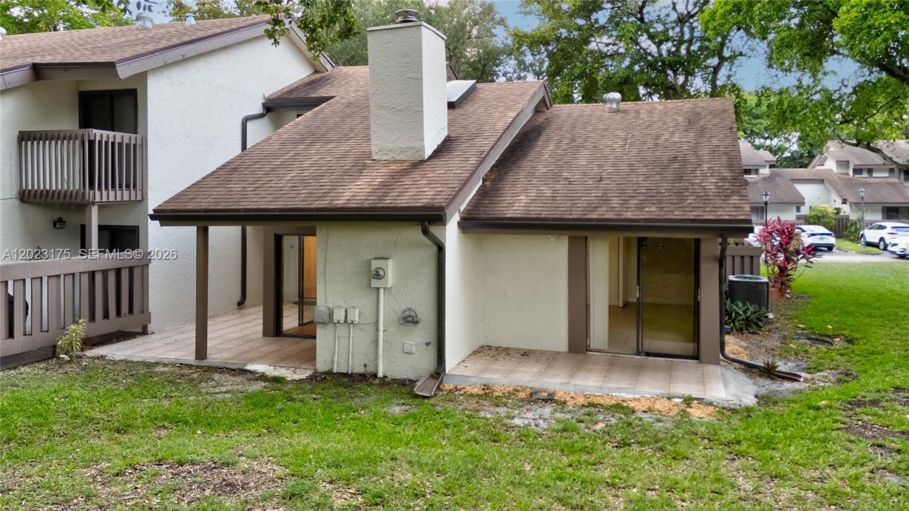 9367 SW 1st St, Unit 808, Plantation, FL 33324 Photo