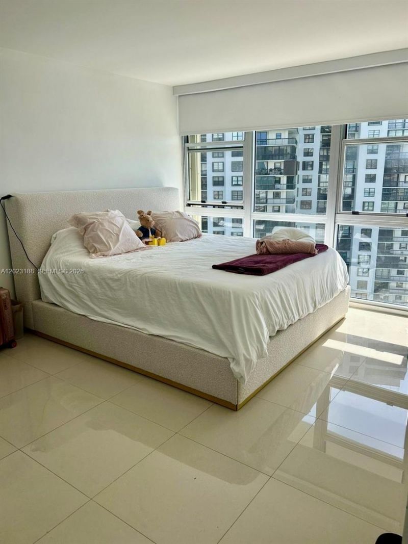 2451 Brickell Ave, Unit 16J, Miami, FL 33129 Photo
