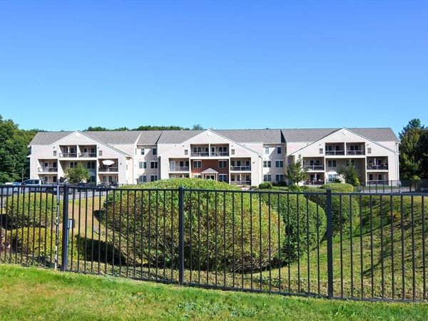 216 Reservoir Street, Unit 308, Holden, MA 01520