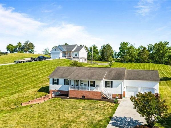 164 Gail Lane, Jacksboro, TN 37757
