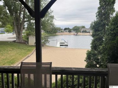 17303 Paradise Road, Bellevue, NE 68123