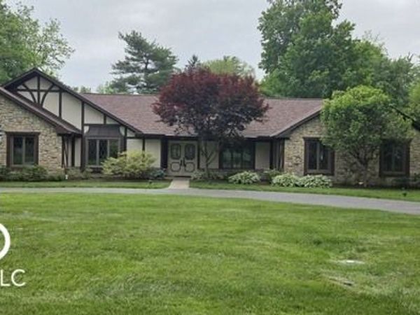 4833 Briarwood Trail , Carmel, IN 46033