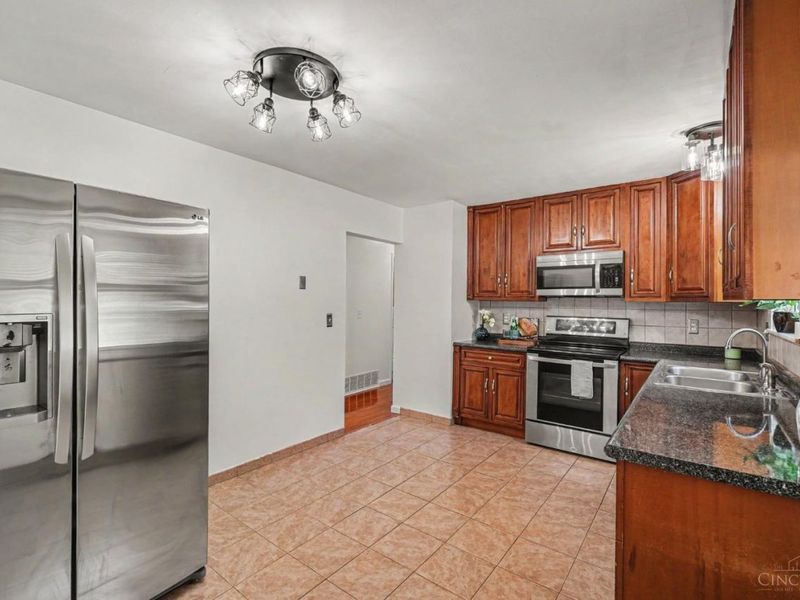 3778 Hermes Drive, Cincinnati, OH 45238 Photo 8