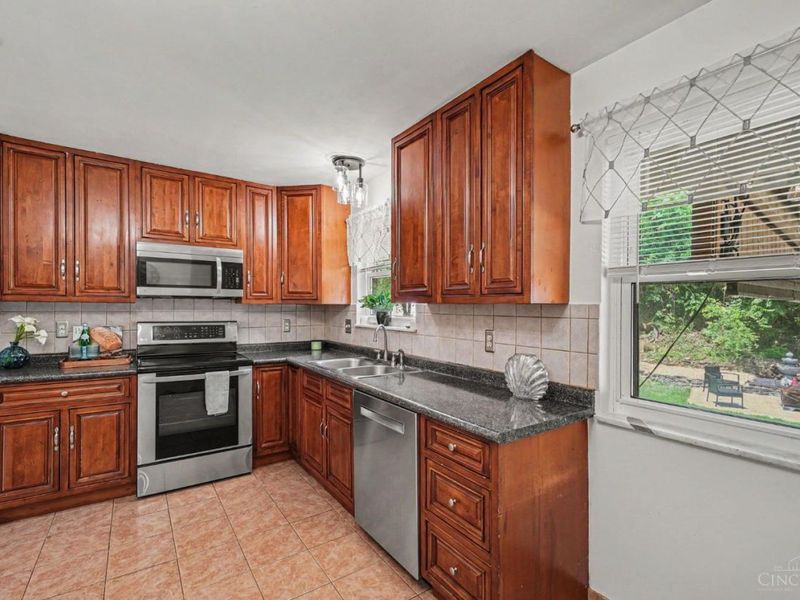 3778 Hermes Drive, Cincinnati, OH 45238 Photo 9