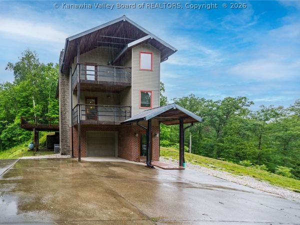 3 Amanda Drive, Ona, WV 25545