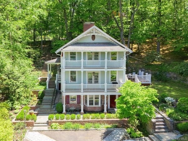 291 Prospect Avenue, Sea Cliff, NY 11579