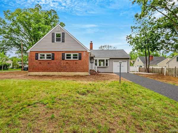 24 Russell Street, Amityville, NY 11701