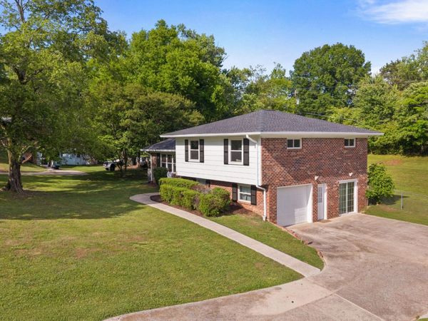 2414 Standifer Gap Road , Chattanooga, TN 37421