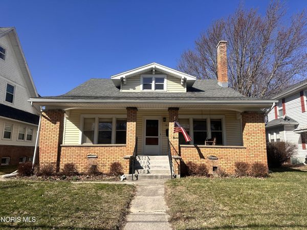 807 N Main Street , Bowling Green, OH 43402