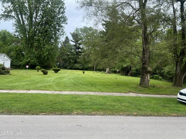 724 Searles Road , Toledo, OH 43607