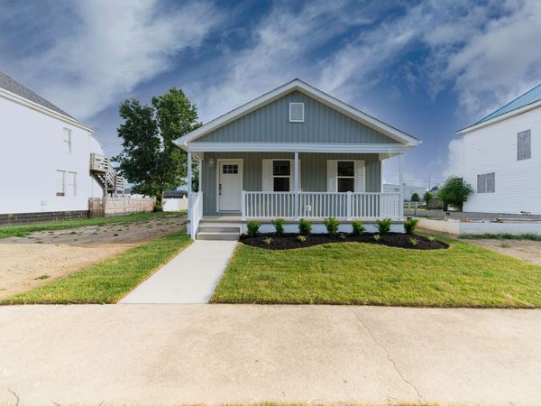 414 8th Avenue, Huntington, WV 25701
