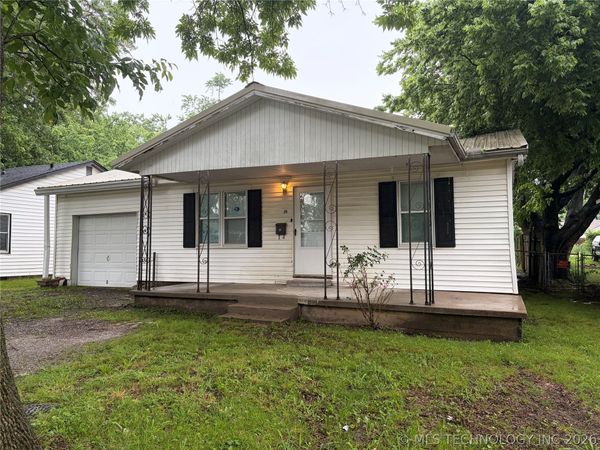 19 S Orphan Street , Pryor, OK 74361