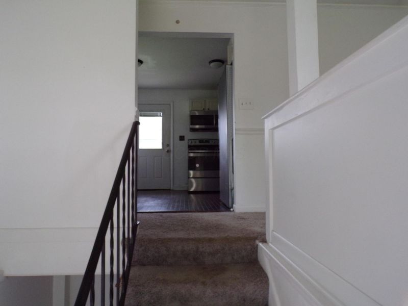 3404 Elwood Drive , Hilliard, OH 43026 Photo 4
